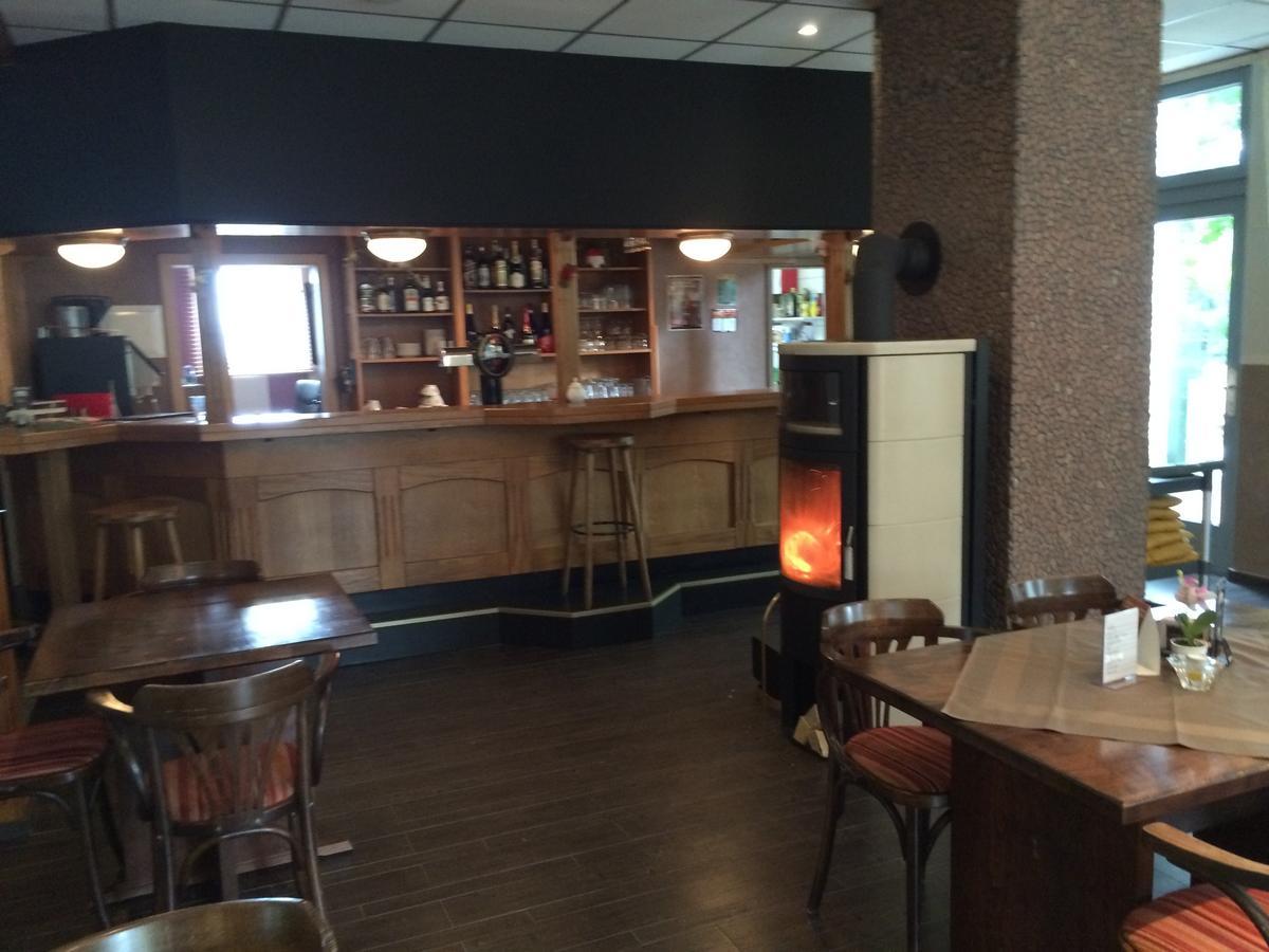 Hotel Restaurant Hohe Tanne Grossbreitenbach Exteriör bild
